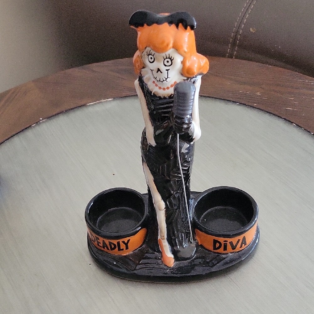 Yankee Candle Halloween Diva Holder - Black and Orange